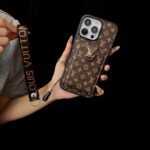 LV Classic Monogram Full Coverage Case - Top & Bottom Card Slots   Lanyard - 图片 2