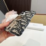 Dior Embroidered Fabric Card Holder Phone Case - 图片 7