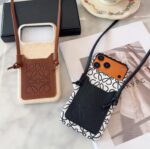 Loewe Style Anagram Embossed Card Holder Crossbody Phone Case - 图片 3
