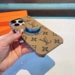 LV Classic Monogram Phone Case with Strong Magnetic & Logo Stand - 图片 11