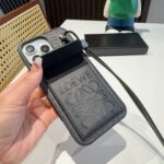 Loewe Flip Card Holder iPhone Case with Short Wrist Strap - 图片 12