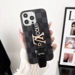 Louis Vuitton Classic Monogram Wrist Strap Luxury Phone Case - 图片 16