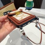 Celine Triomphe Monogram Card Holder Crossbody Phone Case - 图片 8