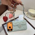 Light Blue Chanel Style Quilted Caviar Leather Card Slot Chain Strap Luxury Phone Case - 图片 3