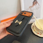 Hermès-Style Leather Card Holder Phone Case with H Buckle & Shockproof Bumper - 图片 9