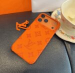 Louis Vuitton Style Embossed Monogram Leather Slim Phone Case - 图片 20