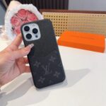 LV Classic Monogram Card Slot Phone Case - 图片 10