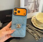 Chanel Denim CC Crossbody iPhone Case with Card Slot - 图片 4