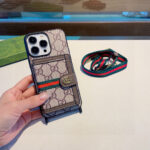 Gucci P60 Original Leather Card Holder Phone Case | 2-in-1 Lanyard Hole for Crossbody Strap - 图片 9