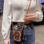 Celine Triomphe Monogram Card Slot Crossbody Phone Case - 图片 4