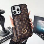 Luxury Designer Monogram Card Holder Phone Case | 2-in-1 Wallet Shockproof Cover - 图片 4