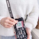 Dior Montaigne - Embroidered Strap Card Phone Case - 图片 2