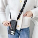 Designer Monogram Card Holder Phone Case with LV & GG Metal Buckle - 图片 2