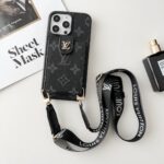 Designer Monogram Card Holder Phone Case with LV & GG Metal Buckle - 图片 9