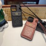 Loewe Flip Card Holder iPhone Case with Short Wrist Strap - 图片 3
