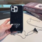 Prada Style Full Diamond Glitter Phone Case With Crossbody Chain Strap - 图片 7
