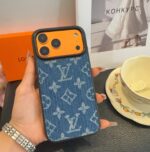 Louis Vuitton Monogram Denim Fabric Luxury Shockproof Phone Case - 图片 4