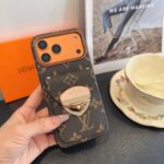 LV Classic Monogram Card Holder Phone Case - 图片 6
