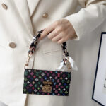 Louis Vuitton Monogram Envelope Crossbody Wallet Phone Case With Brand Logo Strap - 图片 24