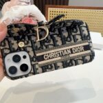 Dior Embroidered Fabric Card Holder Phone Case - 图片 5