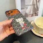 Goyard X KAWS Skeleton Collage Monogram Card Holder Luxury Phone Case - 图片 16
