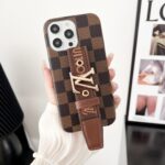 Louis Vuitton Classic Monogram Wrist Strap Luxury Phone Case - 图片 24