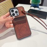 Loewe Flip Card Holder iPhone Case with Short Wrist Strap - 图片 5