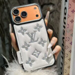 Louis Vuitton Bling Rhinestone Monogram Leather Luxury Phone Case With Diamond Camera Lens Protector - 图片 7