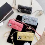 Chanel Style Quilted Wallet Phone Case With Adjustable Chain Crossbody Strap - 图片 6