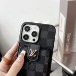 Designer Monogram Card Holder Phone Case with LV & GG Metal Buckle - 图片 18
