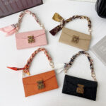 Louis Vuitton Embossed Monogram Wallet Crossbody Phone Bag - 图片 10
